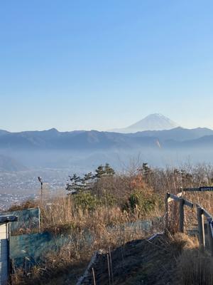 ほったらかし温泉に行きました　手が届くような富士山を眺めながらぬるめの露天風呂で、いつまでも、いつまでもつかっていられる最高に贅沢な時間でした　たくさんのナイスをありがとうございます

2023年1月の読書メーター 読んだ本の数：27冊 読んだページ数：3522ページ ナイス数：137ナイス  ★先月に読んだ本一覧はこちら→ https://bookmeter.com/users/198199/summary/monthly/2023/1
