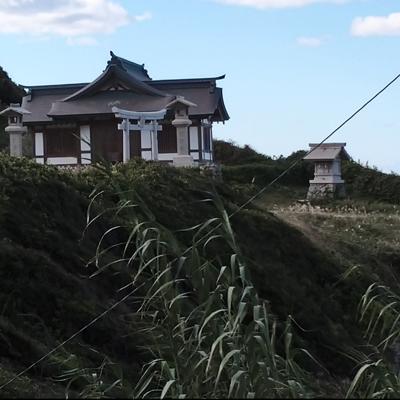 10月に福岡の宗像三女神を祀る宗像大社や筑前大島に安部龍太郎「姫神」」を携え古代史浪漫を満喫してきました。写真は本著にも描かれた筑前大島にある「沖ノ島遥拝所」です。2023年10月の読書メーター 読んだ本の数：6冊 読んだページ数：1787ページ ナイス数：65ナイス  ★先月に読んだ本一覧はこちら→ https://bookmeter.com/users/203846/summary/monthly/2023/10
