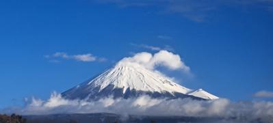 いつもナイスありがとうございます。今日は雪も雲も多いです🗻2024年1月の読書メーター 読んだ本の数：31冊 読んだページ数：8033ページ ナイス数：1034ナイス  ★先月に読んだ本一覧はこちら→ https://bookmeter.com/users/1043334/summary/monthly/2024/1
