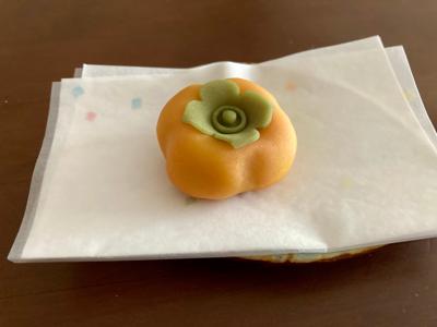 お茶ターイム♡
美しくて美味しいお菓子。秋だなぁ。