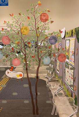 武蔵野プレイスに来ました。今日から11/3までプレイス・フェスタとして参加型のイベントがいろいろ行われています。1階のカフェ・フェルマータではパンケーキがおすすめです。