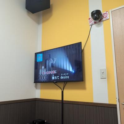 母とカラオケなう。